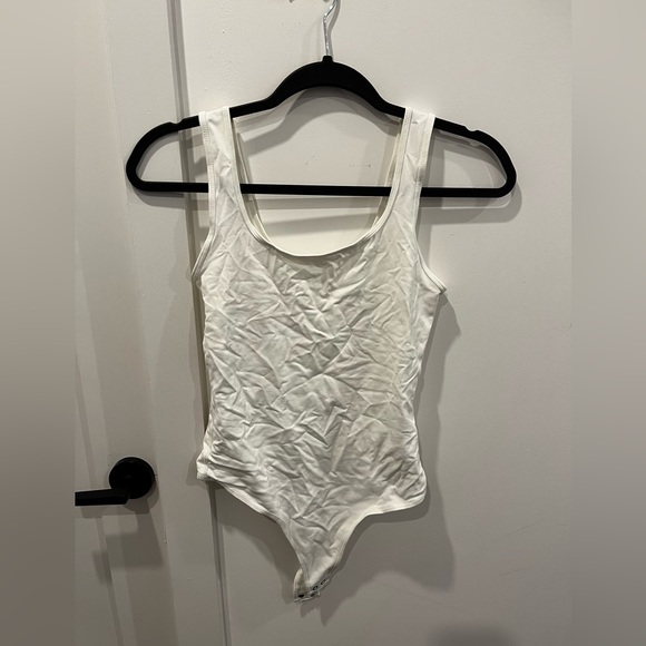 Abercrombie White cotton blend, seamless fabric tank top bodysuit - Picture 2 of 3